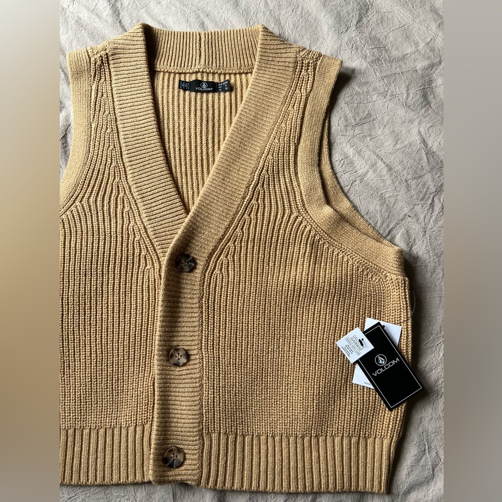 NWT Volcom Sweater Vest - Picture 2 of 7